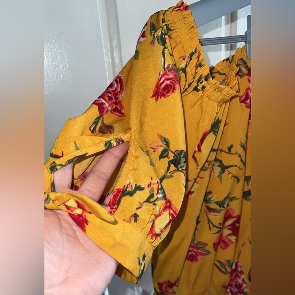 Floral Yellow Short Jumpsuit - Picture 4 of 9